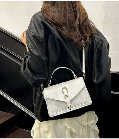 Top-Tier Ladies Hand Bags Crafted From Line-Printed Leather Boasting Trendy Lasting Lightweight Vintage Daily Style