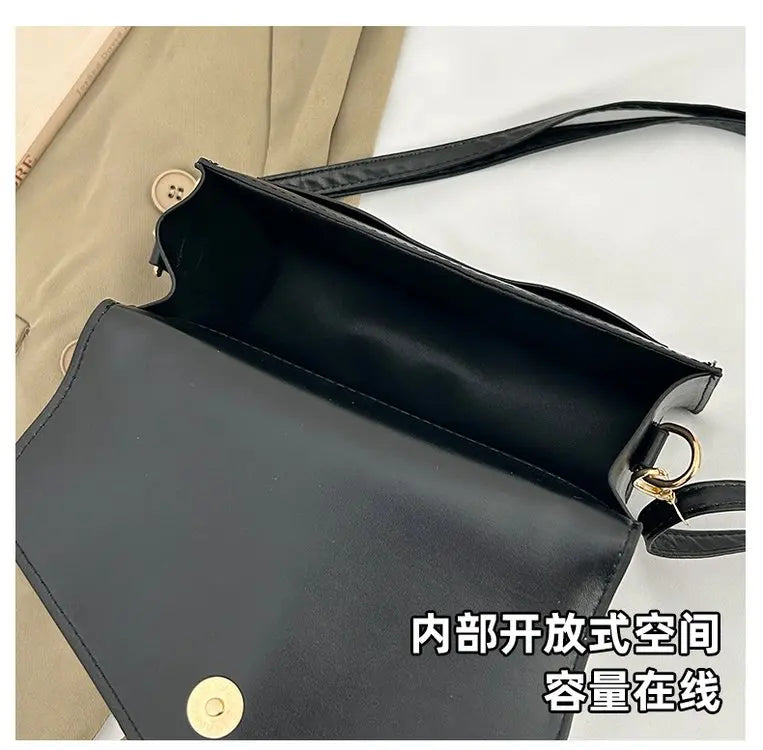 Top-Tier Ladies Hand Bags Crafted From Line-Printed Leather Boasting Trendy Lasting Lightweight Vintage Daily Style