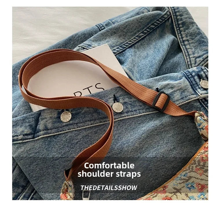 Women Small Underarm Bag Chinese Style Shoulder Bag Versatile Literary Prints Cloth Crescent Pack Portable Women's Handbags