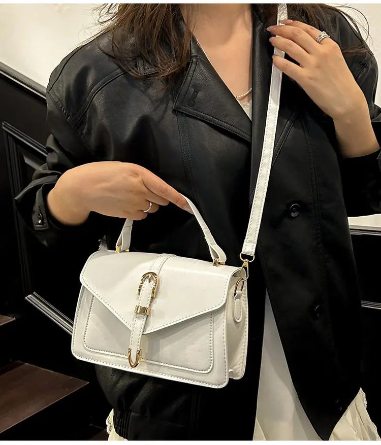 Top-Tier Ladies Hand Bags Crafted From Line-Printed Leather Boasting Trendy Lasting Lightweight Vintage Daily Style