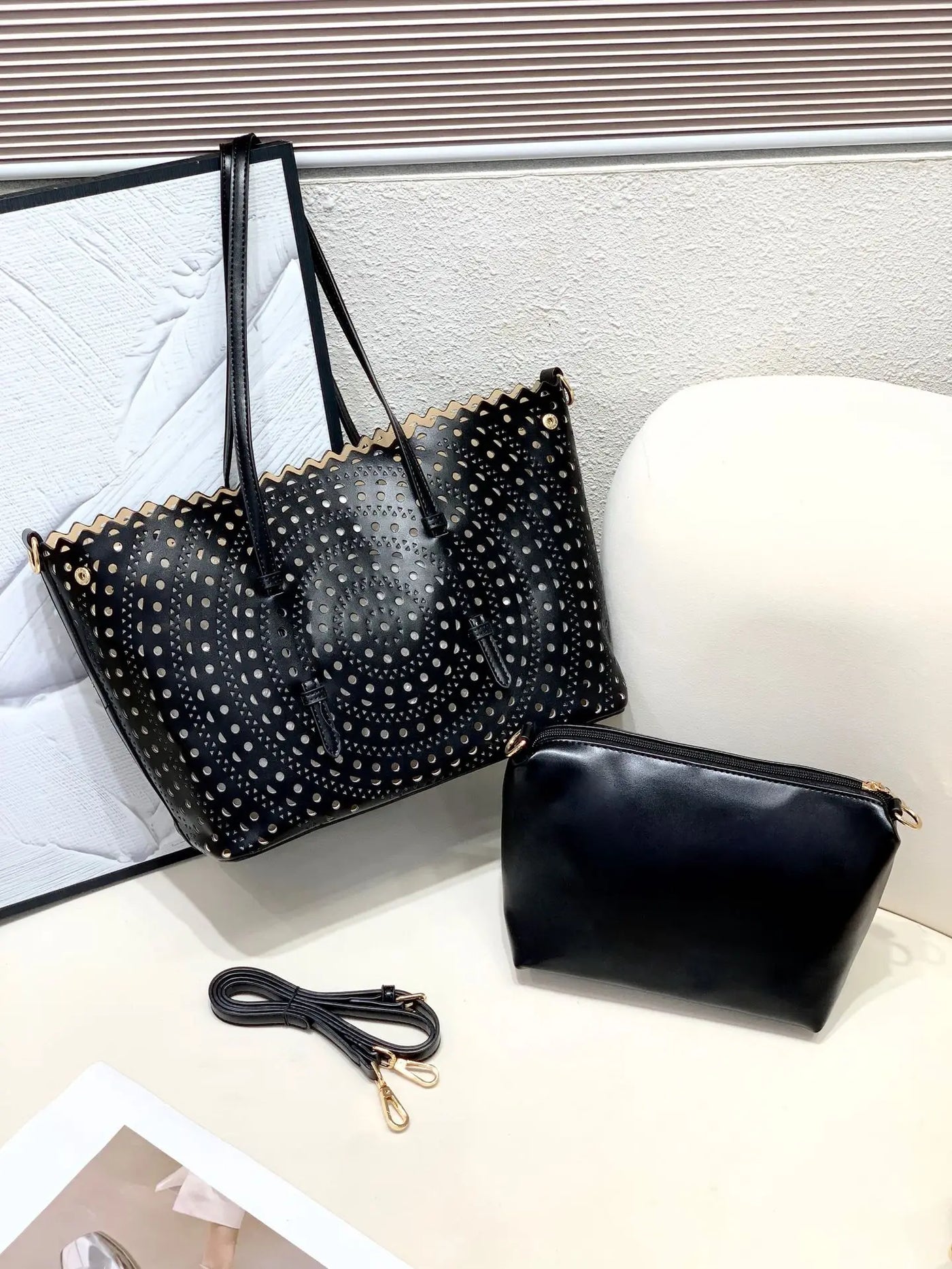 Women's Designer Brand Luxury Round Wave Large Capacity Shopping Tote Handbag Carved Basket Lady Shoulder Crossbody Mother Bag