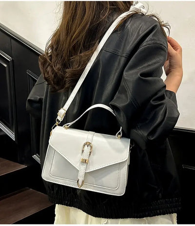 Top-Tier Ladies Hand Bags Crafted From Line-Printed Leather Boasting Trendy Lasting Lightweight Vintage Daily Style