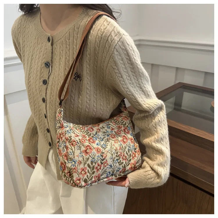 Women Small Underarm Bag Chinese Style Shoulder Bag Versatile Literary Prints Cloth Crescent Pack Portable Women's Handbags