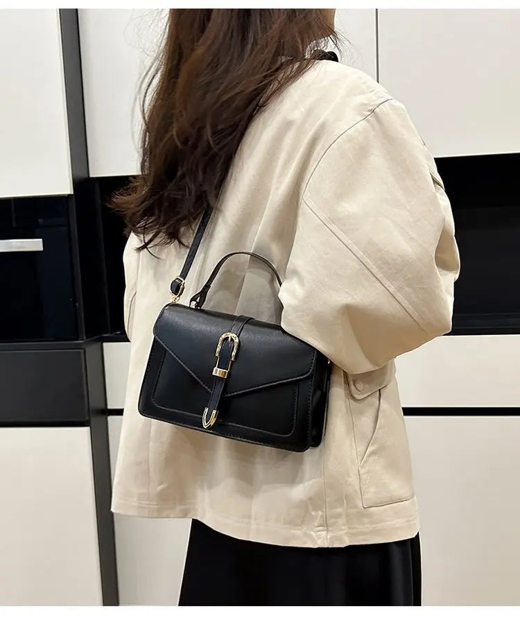 Top-Tier Ladies Hand Bags Crafted From Line-Printed Leather Boasting Trendy Lasting Lightweight Vintage Daily Style