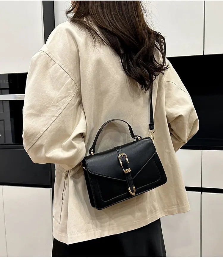 Top-Tier Ladies Hand Bags Crafted From Line-Printed Leather Boasting Trendy Lasting Lightweight Vintage Daily Style