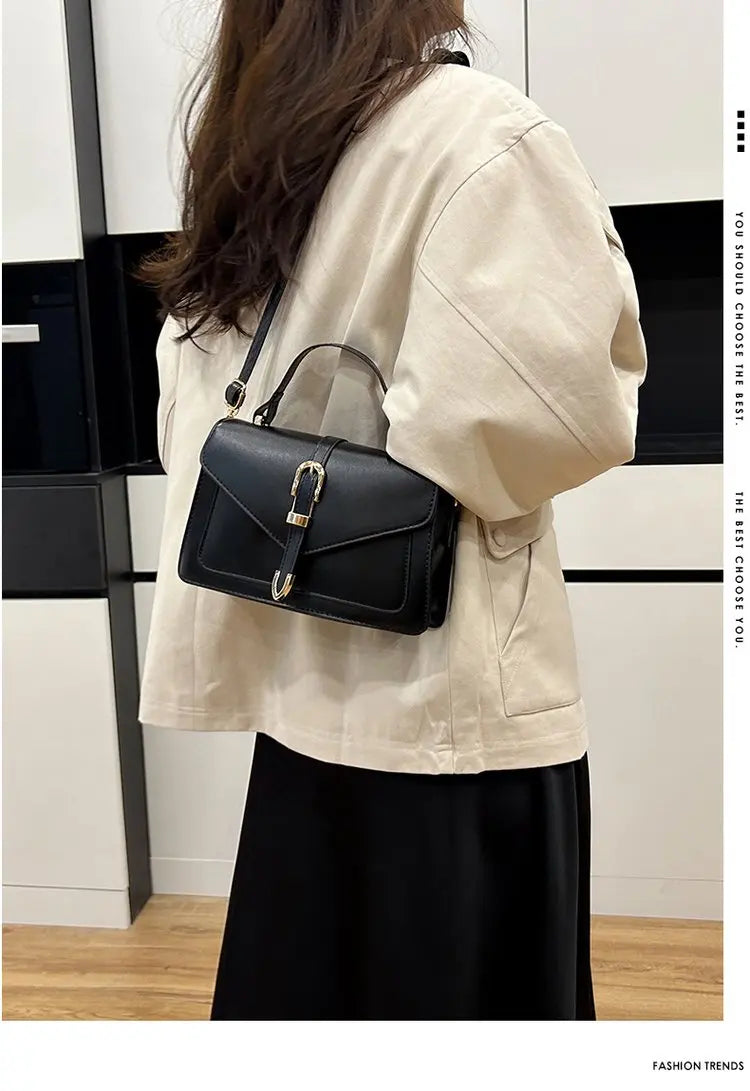 Top-Tier Ladies Hand Bags Crafted From Line-Printed Leather Boasting Trendy Lasting Lightweight Vintage Daily Style