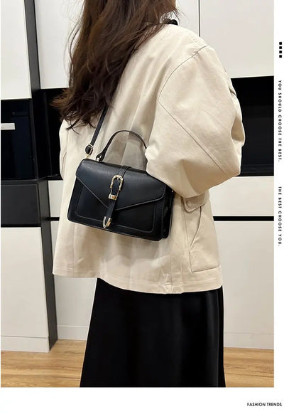 Top-Tier Ladies Hand Bags Crafted From Line-Printed Leather Boasting Trendy Lasting Lightweight Vintage Daily Style