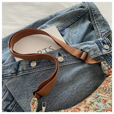 Women Small Underarm Bag Chinese Style Shoulder Bag Versatile Literary Prints Cloth Crescent Pack Portable Women's Handbags