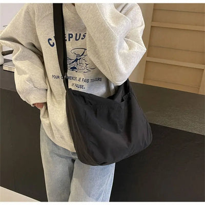 Women Girls Crossbody Shoulder Bags Fashionable Solid Color Nylon Bags Tote Bag Outdoor Travel Ultra-large Capacity Bags