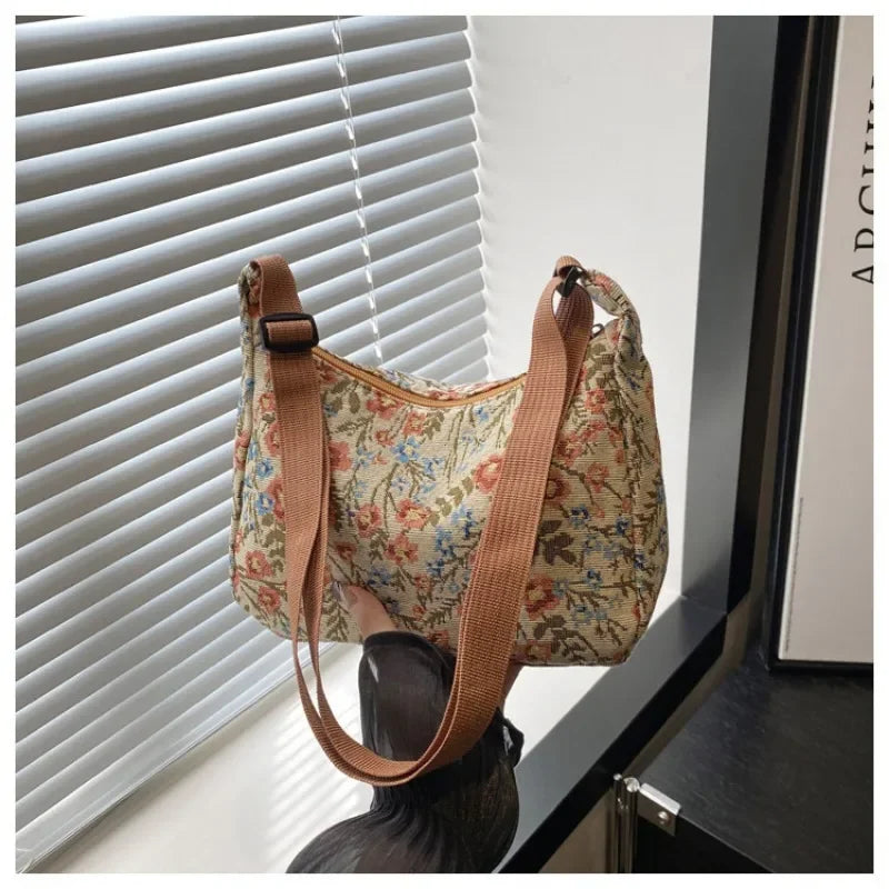 Women Small Underarm Bag Chinese Style Shoulder Bag Versatile Literary Prints Cloth Crescent Pack Portable Women's Handbags
