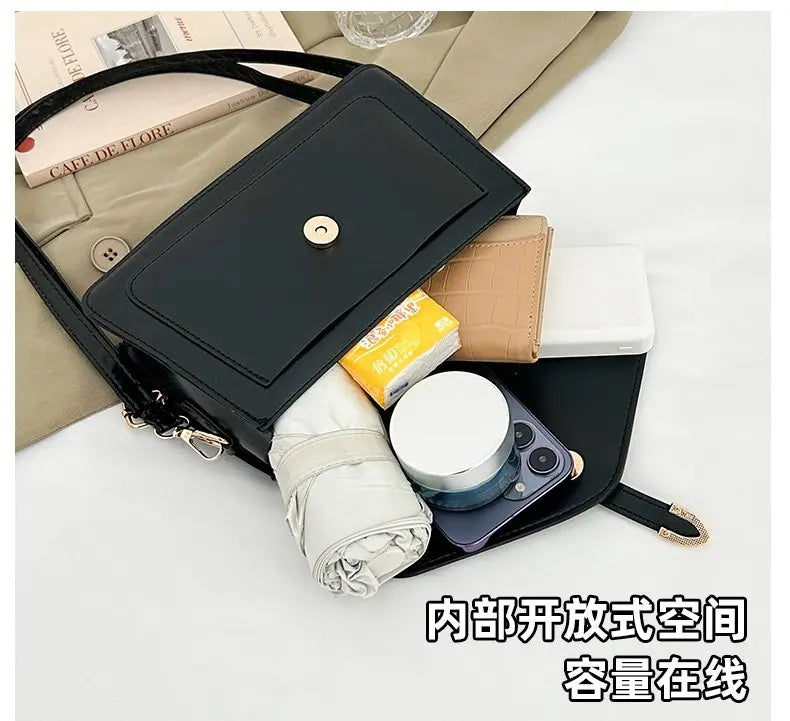 Top-Tier Ladies Hand Bags Crafted From Line-Printed Leather Boasting Trendy Lasting Lightweight Vintage Daily Style