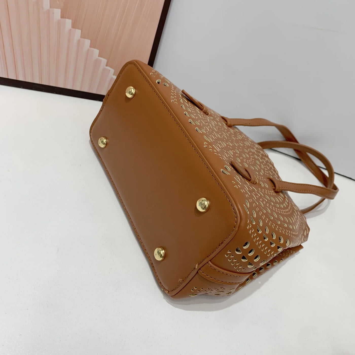 Women's Designer Brand Luxury Round Wave Large Capacity Shopping Tote Handbag Carved Basket Lady Shoulder Crossbody Mother Bag