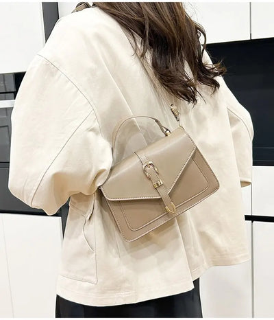 Top-Tier Ladies Hand Bags Crafted From Line-Printed Leather Boasting Trendy Lasting Lightweight Vintage Daily Style