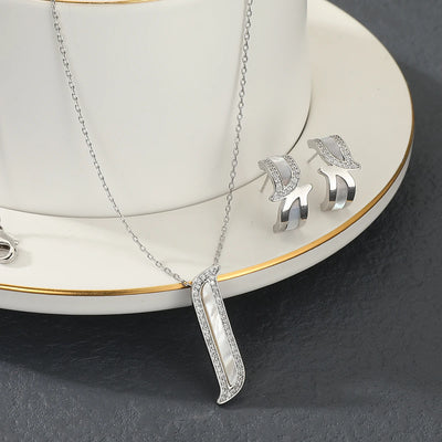 Fashion New Romatic Women's Sweet 2 Pcs Necklace & Earrings Set Sehll Material Geometic Design Jewelry Set