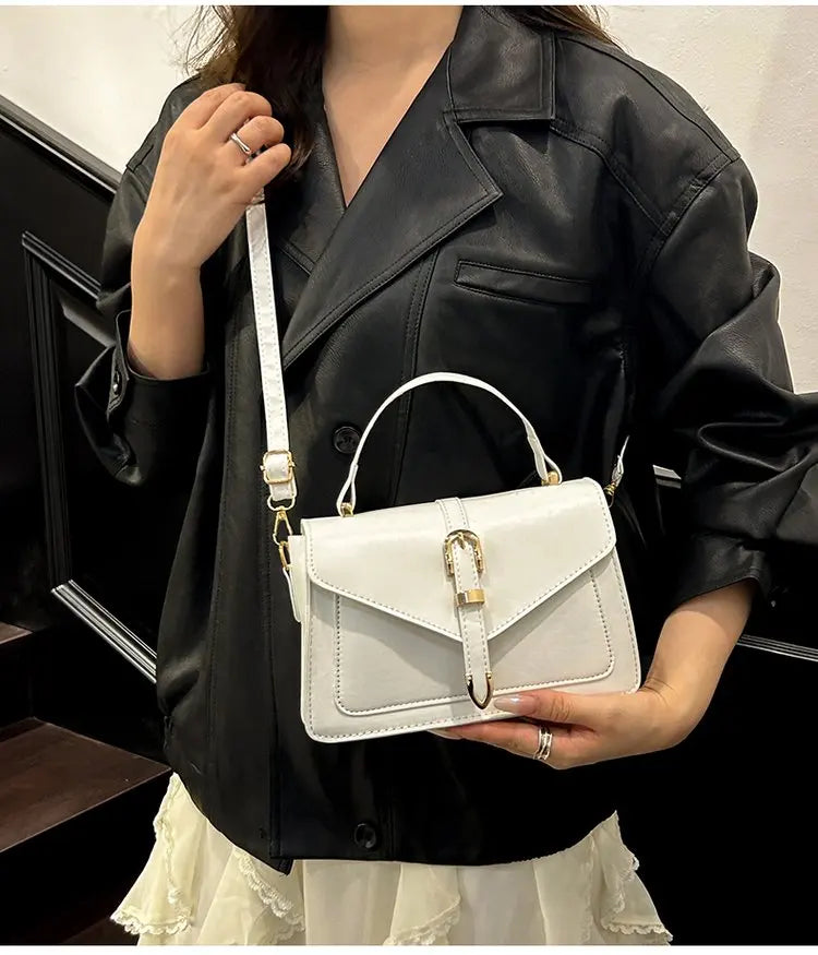 Top-Tier Ladies Hand Bags Crafted From Line-Printed Leather Boasting Trendy Lasting Lightweight Vintage Daily Style